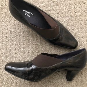 Brown patent pumps by Portia